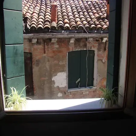 Ai Miracoli Apartment *